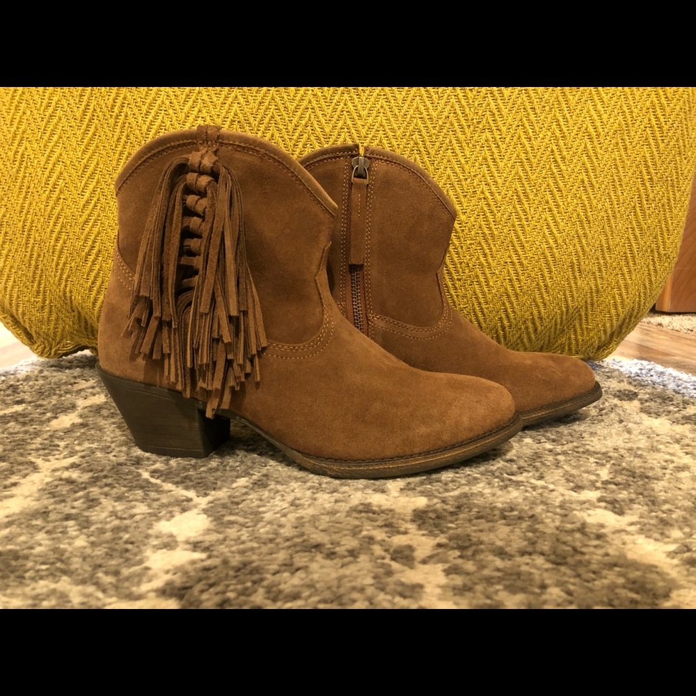 Ariat fringe booties